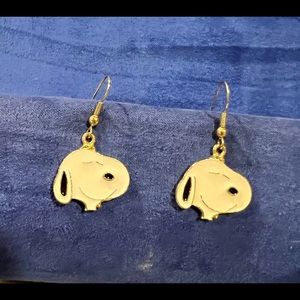 Peanuts Snoopy Earrings